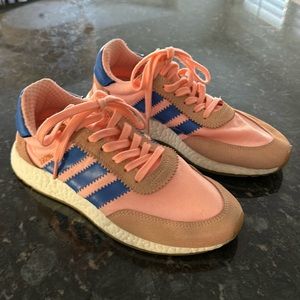 Adidas Iniki runner size 7